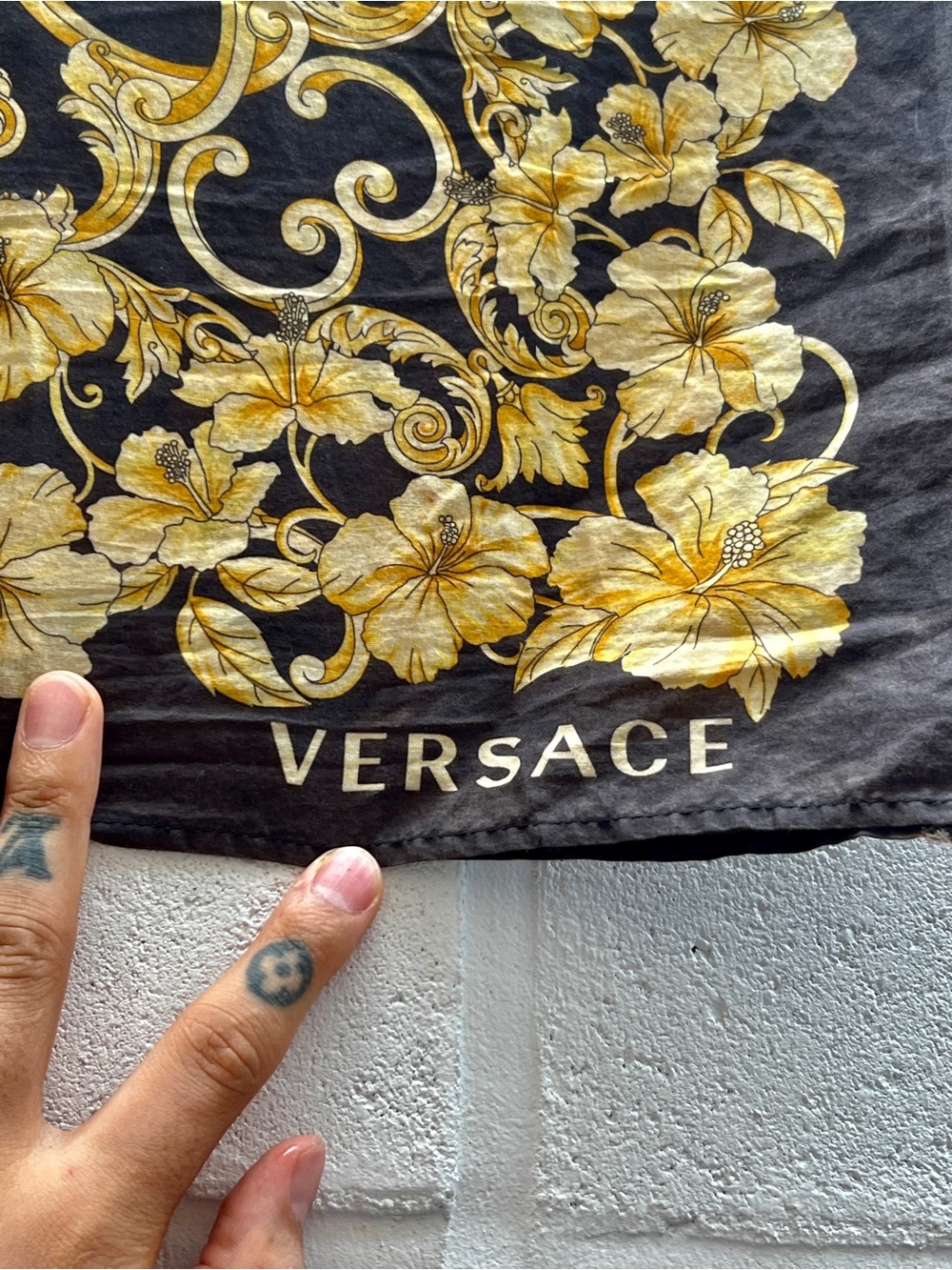 Versace Black and Gold Ornate Baroque Beach shawl - Picture 6 of 7